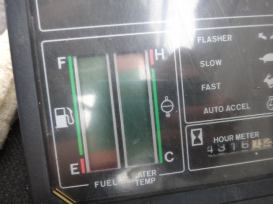 รถขุดดิน SK100 มาร์ค ทรี สภาพสวย  นำเข้าจากญี่ปุ่น เดินทางถึงไทยแล้วเมื่อเร็ว ๆ นี้ โทร.081-373-0559