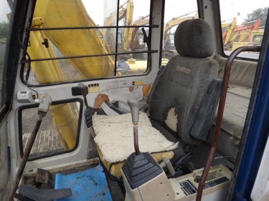 รถขุดดิน SK100 มาร์ค ทรี สภาพสวย  นำเข้าจากญี่ปุ่น เดินทางถึงไทยแล้วเมื่อเร็ว ๆ นี้ โทร.081-373-0559