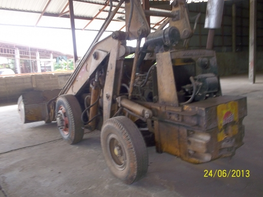 ขายรถตัก โคมัสสุ