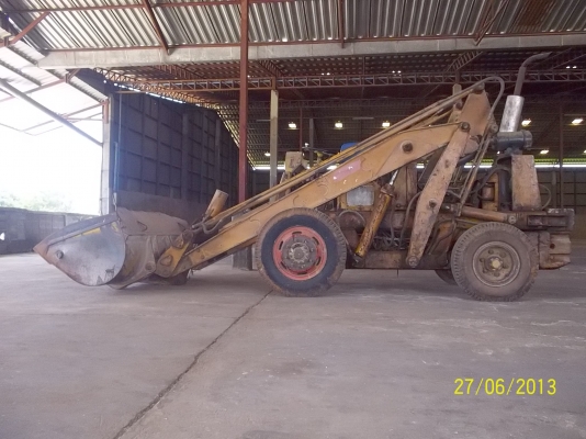 ขายรถตัก โคมัสสุ