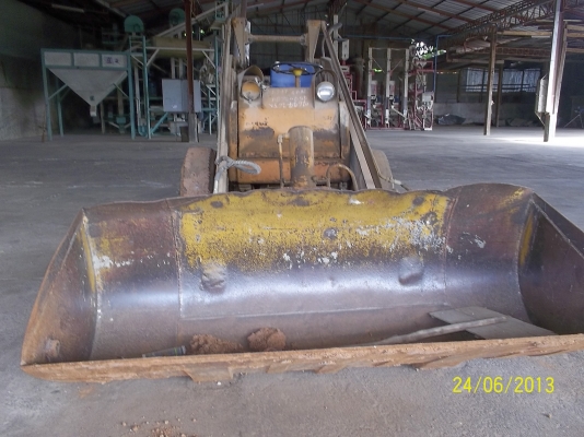 ขายรถตัก โคมัสสุ