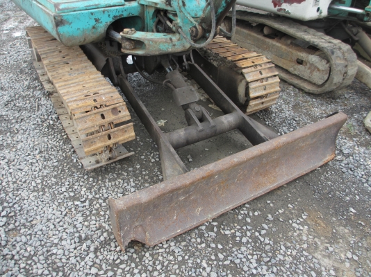 KOMATSU PC30-7 เก่าไทย ขายตามสภาพนะครับ KOMATSU PC30-7 เก่าไทย ขายตามสภาพนะครับ