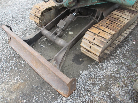 KOMATSU PC30-7 เก่าไทย ขายตามสภาพนะครับ KOMATSU PC30-7 เก่าไทย ขายตามสภาพนะครับ