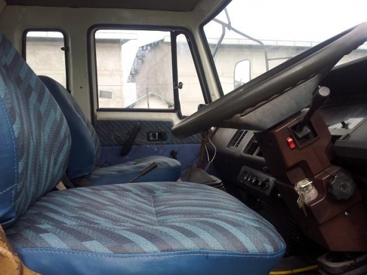 ขายหัวลาก isuzu rocky 240 ปี 37