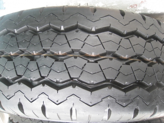 ขายล้อแม็กป้ายแดง Mitsubishi triton 15"x6" et46 5รู114.3 + ยางปี 13 พร้อมน็อตล้อเดิม  (081-3747940)