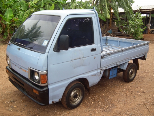 ขายกระป้อ ไดฮัสสุ สภาพสวย ไม่มีผุ พร้อมใช้งานเดิมๆบางๆครับ