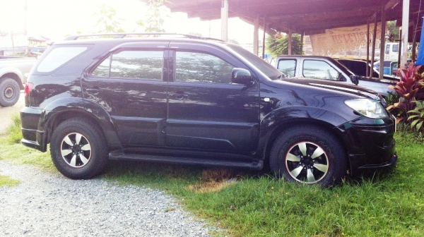 Toyota Fortuner 2004 2.7 Gassoline. Toyota Fortuner 2004 2.7 Gassoline.