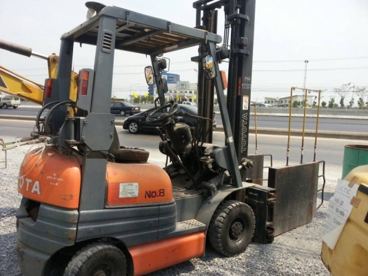 ขายด่วน ฟอร์คลิฟต์ TOYOTA 1.5 ตันใช้แก๊ส