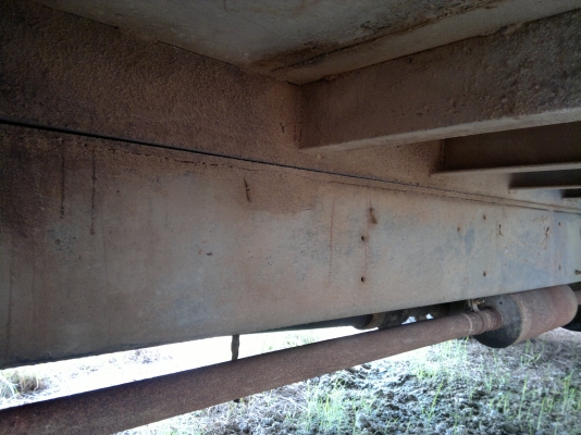 ขายรถ ISUZU NPR กระบะพื้นเรียบท้ายลาด