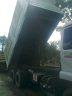 ขายรถ 22 ล้อพ่วงแม่ -ลูกดัมพ์ NISSAN EURO2 320 แรงม้าปี 2552 คัสซี CWM454M-04625 หางพ่วงดัมพ์สามมิตร 3 คานปี 2552 คัสซี SMM130071 ราคา 2700000