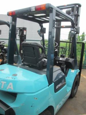 ขายฟอร์คลิฟต์ TOYOTA 7FG20  ใช้งานน้อย เกียร์ MT , SIDE SHIP , เสาสูง 4 M  ขอบคุณเฮียเดชา มหาชัย ครับ สภาพพร้อมใช้งาน ++ เดิมแท้จากญี่ปุ่น