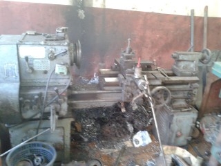 ขายเครื่องกลึง 2 เครื่อง