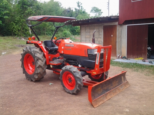 ขายรถไถ KUBOTA   L4508 อุปกรณ์ 3 อย่างมีดันหน้า โรตารี่ ผาน6 เครื่องแรงสภาพสวยๆ ใช้งานได้ทันที เอกสารพร้อมโอน