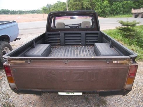 ขายครับ ISUZU KB20 เบนซิน คลาสิคสุดเท่ห์ ขายครับ ISUZU KB20 เบนซิน คลาสิคสุดเท่ห์