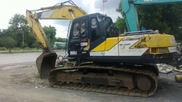 ขายรถแบ็คโฮ kobelco sk 200 mark 3 ไฟฟ้าตัด เครื่องปั๊มเดิม เอกสารสัญญาซื้อขาย