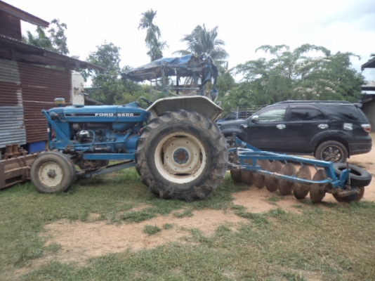 ขายรถไถฟอร์ดT1 สภาพดีราคาถูกๆๆพร้อมใช้งานคับ