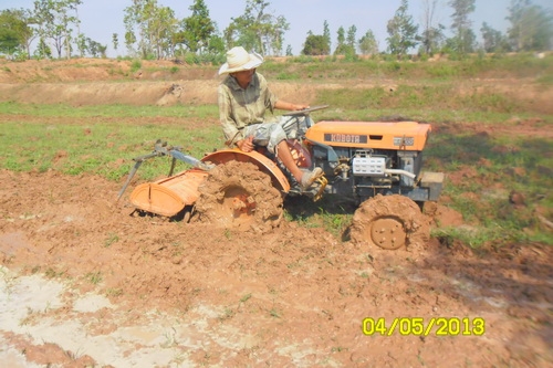 รถไถเล็กคูโบต้า B6000 4WD ขนาด 15 แรงม้า 2เพลา เก่านอก