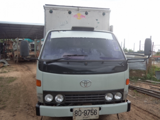 ขายรถ6ล้อโตโยต้าBU141ตู้แห้งช่วงยาว4.30ปี41เครื่อง115แรง สภาพสวยๆๆ