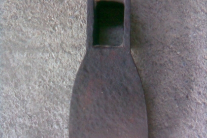 จอบของนอกครับเนื้อเหล็กดีมากครับเป็นของนอกครับสวยๆครับสภาพครบครับสวยๆครับ