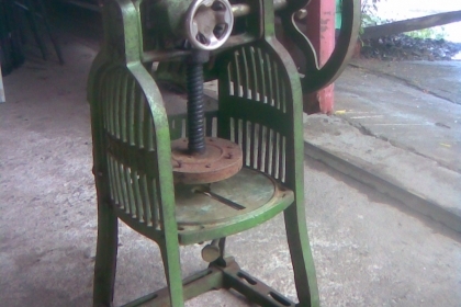 เครื่องใสน้ำแข็งสภาพดีพร้อมใช้สภาพพร้อมใช้ครับเนื้อเหล็กดีครับสวยๆครับราคานี้คุ้มครับ เครื่องใสน้ำแข็งสภาพดีพร้อมใช้สภาพพร้อมใช้ครับเนื้อเหล็กดีครับสวยๆครับราคานี้คุ้มครับ