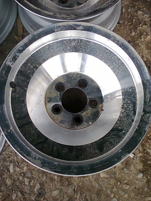 ขายล้ออ๊อฟโลด มี 5รู 6รู ขอบ15 ใหม่เก่าเก็บ ชุดละ 8500 มี 20 ชุด 0806260417 เล็กครับ