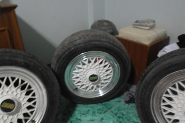 แม๊ก BBS 15 หกรู พร้อมยาง