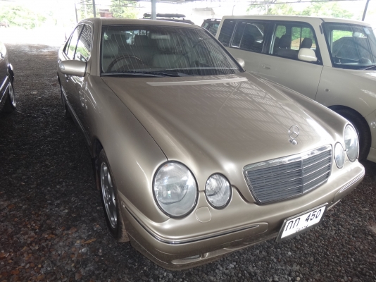 ขาย ด่วน  รถ BENZ  สภาพดีราคาพอไปได้  พร้อมใช้งาน  พร้อมโอน