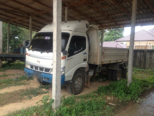 รถฮีโน่ 6 ล้อดั้ม 136 แรงม้า ปี 52  สนใจติดต่อ 081 - 6079515