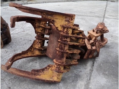 ขาย- งาคีบไม้ สำหรับรถขุด แบคโฮ แบบหมุนได้ มือสองเก่าญี่ปุ่น = 85,000 บาท