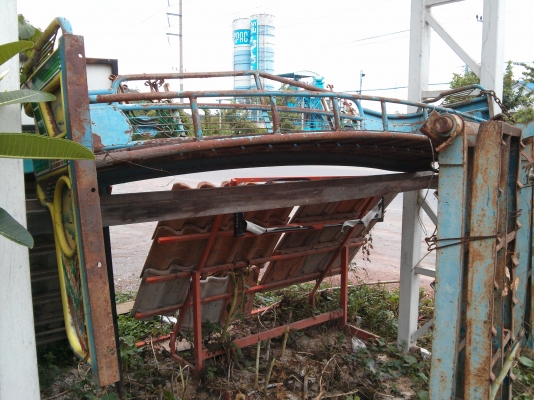 ที่เก็บของหน้ากระบะรถ 10 ล้อ