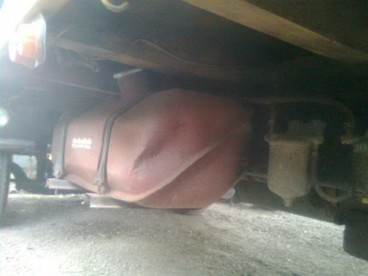 ขายหกล้อใหญ่ ฮีโน่ สิงห์ไฮเทค195 แรงม้ารถบ้านพร้อมวิ่งครับ