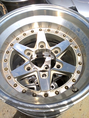 ล้อหยดน้ำ 5 รู 114ใหม่เก่าเก็บชุดละ8500 ล้อหยดน้ำ 5 รู 114ใหม่เก่าเก็บชุดละ8500