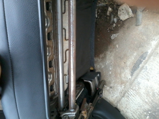 ขายเบาะเดิม YARIS หนังเเท้ตัวท๊อบ สภาพสวยครับ