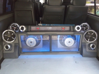 ขายรถตู้หัวจรวดปี95.แต่งนิดหน่อย. ขายรถตู้หัวจรวดปี95.แต่งนิดหน่อย.