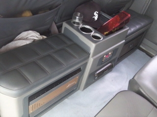 ขายรถตู้หัวจรวดปี95.แต่งนิดหน่อย. ขายรถตู้หัวจรวดปี95.แต่งนิดหน่อย.