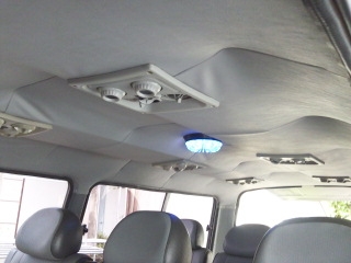 ขายรถตู้หัวจรวดปี95.แต่งนิดหน่อย. ขายรถตู้หัวจรวดปี95.แต่งนิดหน่อย.