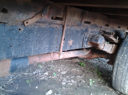 ขาย 6 ล้อ isuzu tl 100 ฝาขาว ขาย 6 ล้อ isuzu tl 100 ฝาขาว