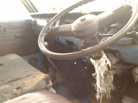 ขาย 6 ล้อ isuzu tl 100 ฝาขาว ขาย 6 ล้อ isuzu tl 100 ฝาขาว