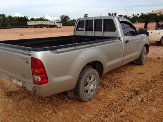 ขายดาวน์ กระบะวีโก้  65000  บาท