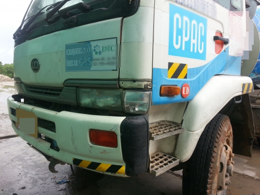 NISSAN DIESEL 10 ล้อโม่ปูน