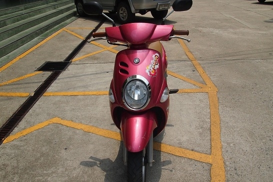 yamaha fiore ล้อแม็กซ์ สีชมพู เดิมๆ ปี 2011 ราคา 17000 yamaha fiore ล้อแม็กซ์ สีชมพู เดิมๆ ปี 2011 ราคา 17000