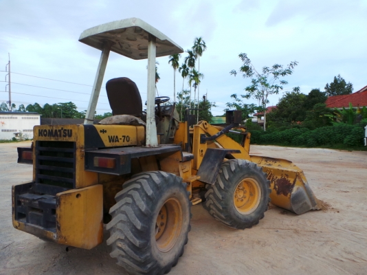 KOMATSU WA70