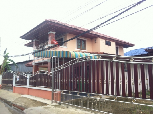 ขายบ้านเดี่ยว 80 ตรว บ้านสวย ขายเพราะกลับไปอยู่ ตจว ใกล้ฟิวเจอร์รังสิต ติดกับเวอคพอยต์สตูดิโอ ติดต่อ 0918759329 0819928845