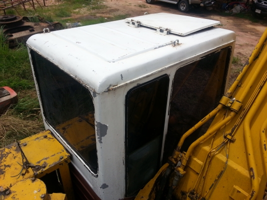 ขายด่วน หัวเก๋งKOMATSU PC200-5 ตัดพรุ้งนี้ครับ