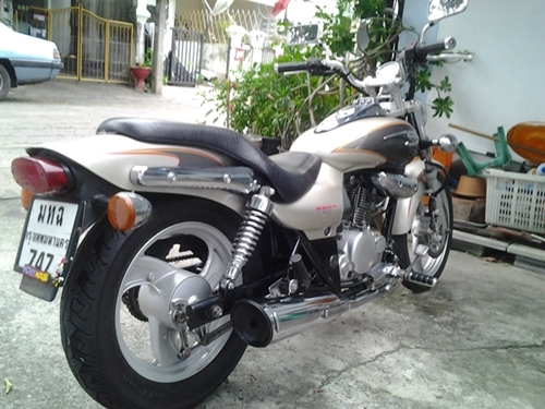 ขาย BOSS 175 CC. สภาพดี สวยๆ ล้อแม็ก ราคาต่อรองได้