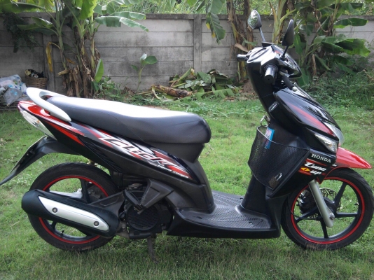 ขาย HONDA CLICK งามๆ พร้อมล้อแม็กครับ