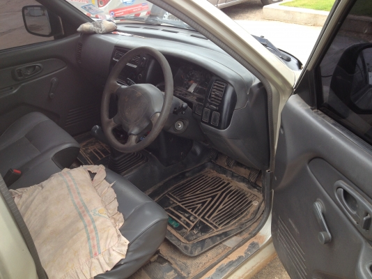 MITSUBISHI, L200 STRADA 2.5 POWER ปี 2001 เกียร์ธรรมดา MITSUBISHI, L200 STRADA 2.5 POWER ปี 2001 เกียร์ธรรมดา