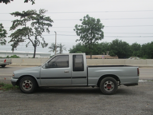 ISUZU  TFR  มังกรทอง  หน้าหนู