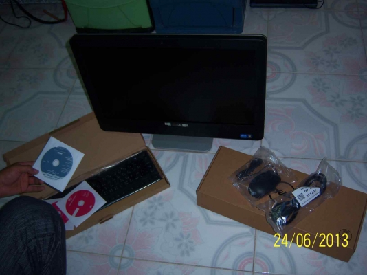 ขายคอมพิวเตอร์ PC Dell -  All in one Display 23 นิ้ว