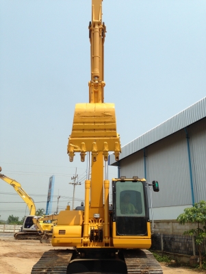 KOMATSU PC 200-7